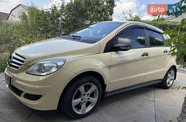 Хэтчбек Mercedes-Benz B-Class 2008 в 