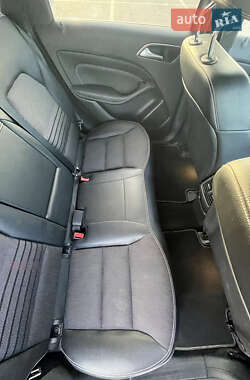 Хэтчбек Mercedes-Benz B-Class 2016 в 