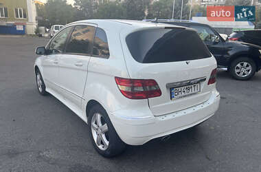 Хэтчбек Mercedes-Benz B-Class 2008 в 