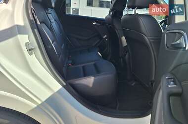 Хэтчбек Mercedes-Benz B-Class 2017 в 