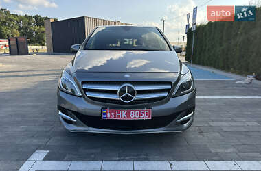 Хэтчбек Mercedes-Benz B-Class 2016 в 