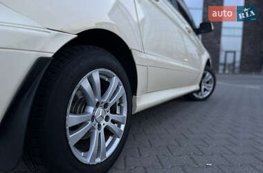 Хэтчбек Mercedes-Benz B-Class 2011 в 