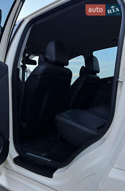 Хэтчбек Mercedes-Benz B-Class 2011 в 