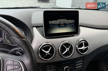 Хэтчбек Mercedes-Benz B-Class 2015 в 