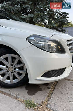 Хэтчбек Mercedes-Benz B-Class 2013 в 