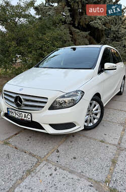 Хэтчбек Mercedes-Benz B-Class 2013 в 