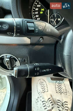 Хэтчбек Mercedes-Benz B-Class 2013 в 