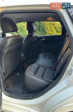 Хэтчбек Mercedes-Benz B-Class 2017 в 