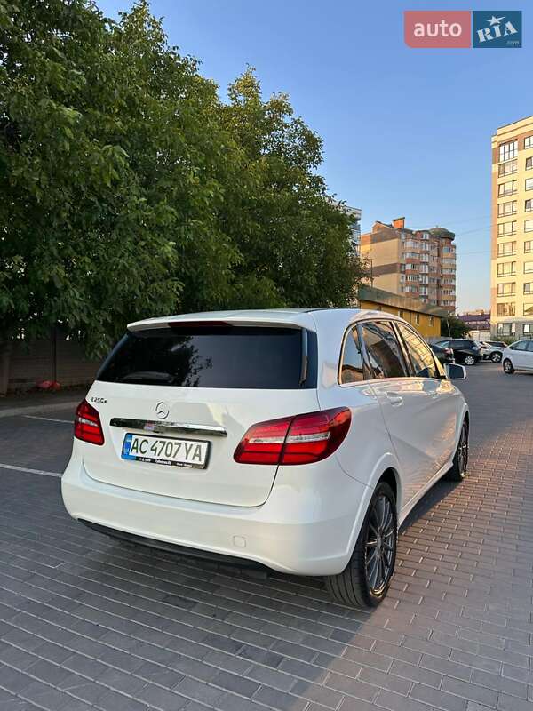 Хэтчбек Mercedes-Benz B-Class 2017 в Луцке