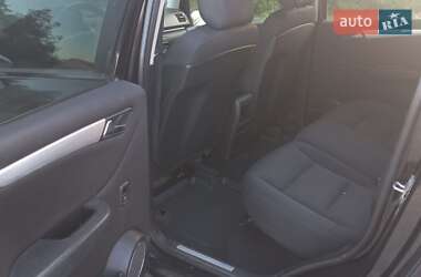 Хэтчбек Mercedes-Benz B-Class 2008 в 