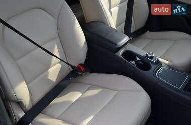 Хэтчбек Mercedes-Benz B-Class 2015 в 