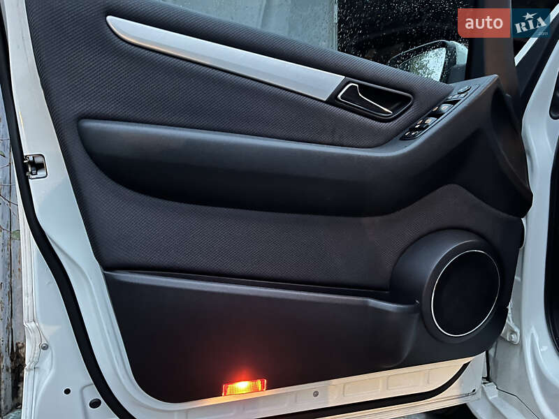 Хэтчбек Mercedes-Benz B-Class 2011 в Львове