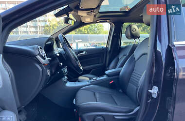 Хэтчбек Mercedes-Benz B-Class 2015 в 