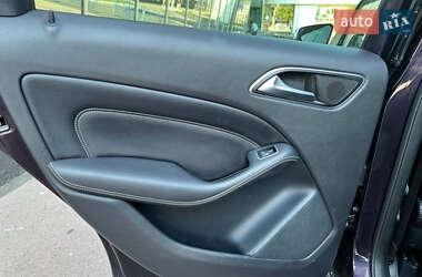 Хэтчбек Mercedes-Benz B-Class 2015 в 