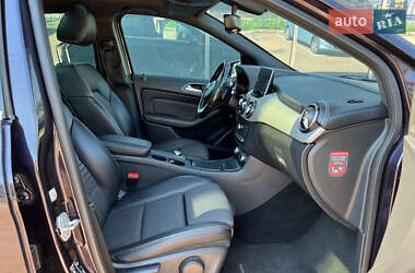 Хэтчбек Mercedes-Benz B-Class 2015 в 