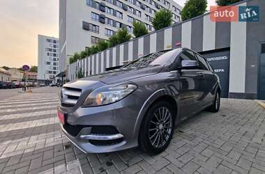 Хэтчбек Mercedes-Benz B-Class 2015 в 