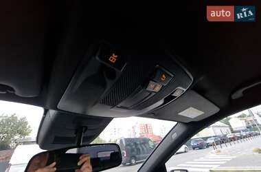 Хэтчбек Mercedes-Benz B-Class 2015 в 