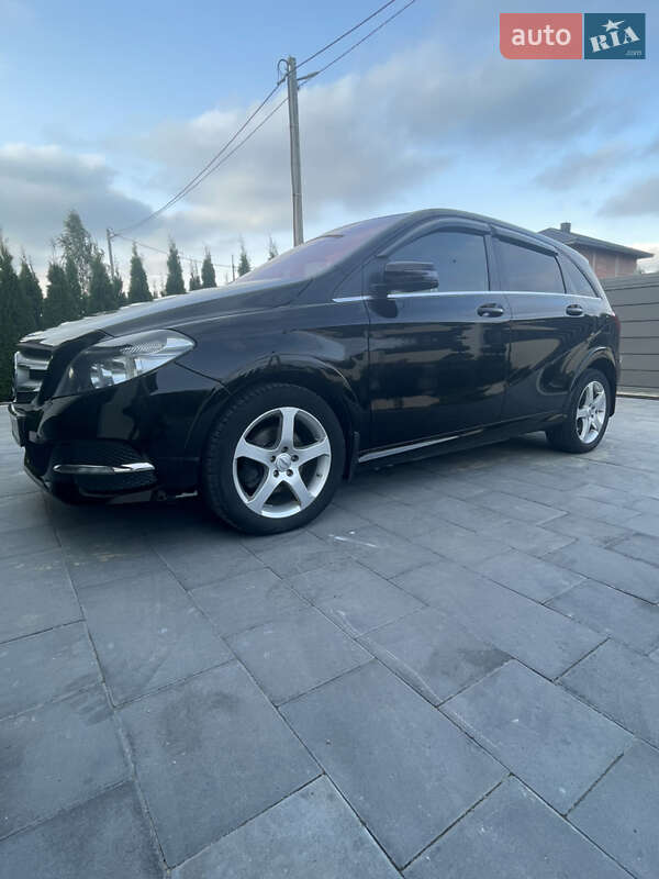 Хэтчбек Mercedes-Benz B-Class 2015 в Яворове
