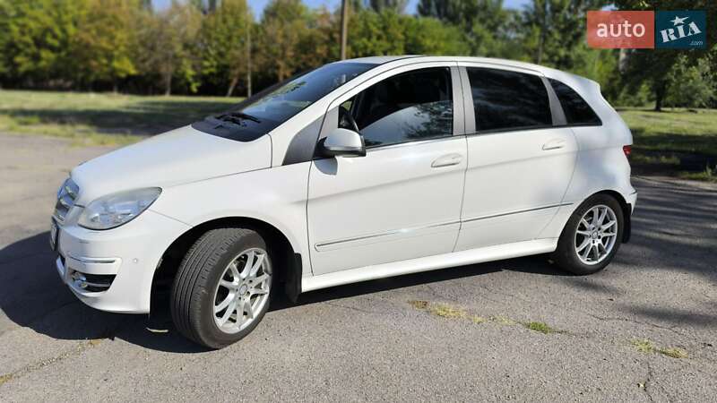 Хетчбек Mercedes-Benz B-Class 2010 в Покрові