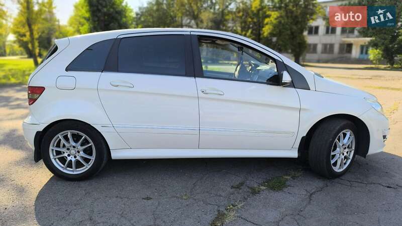 Хетчбек Mercedes-Benz B-Class 2010 в Покрові