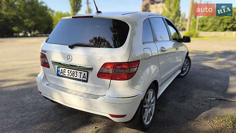 Хетчбек Mercedes-Benz B-Class 2010 в Покрові