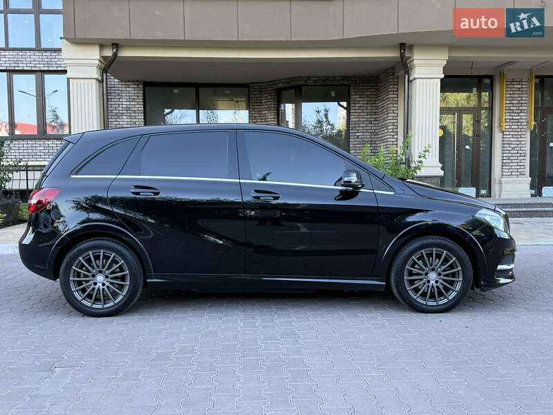 Хэтчбек Mercedes-Benz B-Class 2015 в Киеве