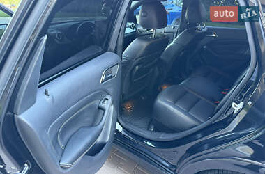Хэтчбек Mercedes-Benz B-Class 2015 в 