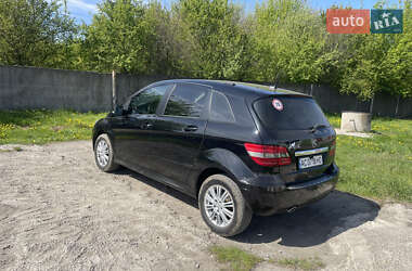 Хэтчбек Mercedes-Benz B-Class 2009 в 