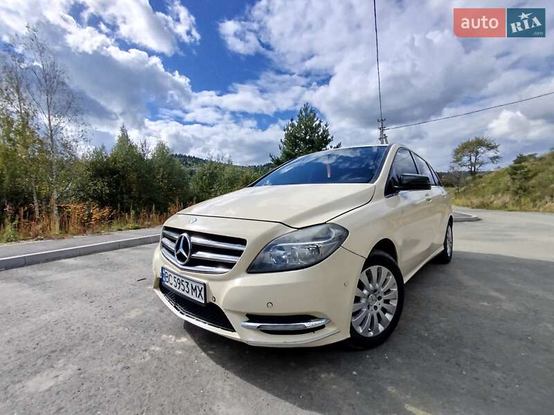 Mercedes-Benz B-Class 2013