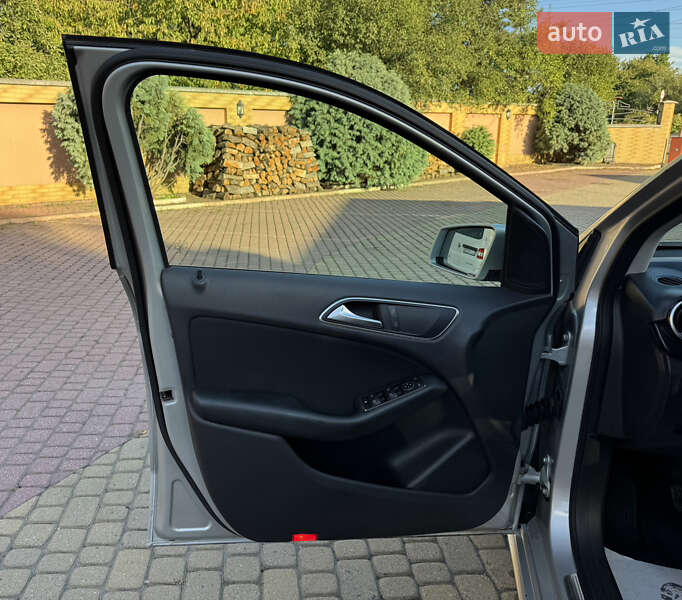 Хэтчбек Mercedes-Benz B-Class 2014 в Мукачево