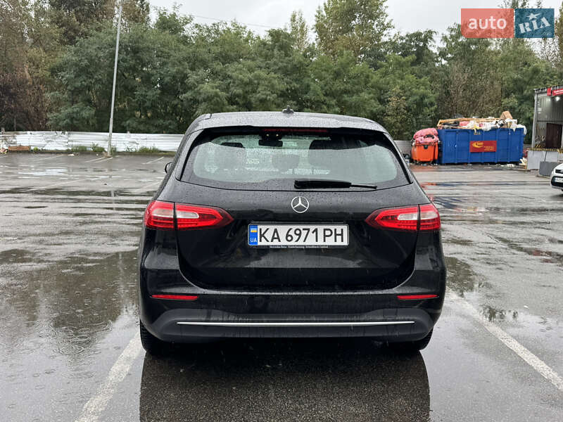 Хэтчбек Mercedes-Benz B-Class 2019 в Киеве фото 6 Хэтчбек Mercedes-Benz B-Class 2019 в Киеве