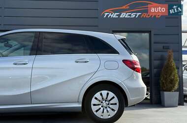 Хэтчбек Mercedes-Benz B-Class 2017 в 