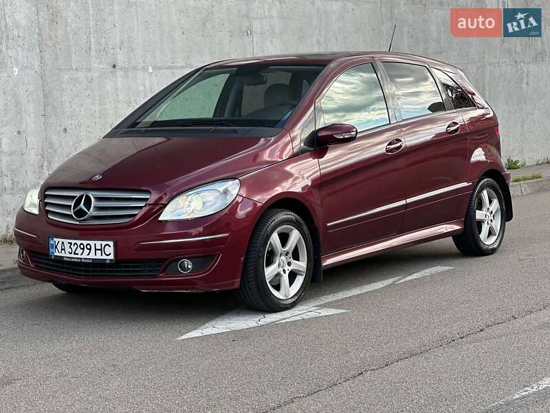 Хэтчбек Mercedes-Benz B-Class 2006 в 