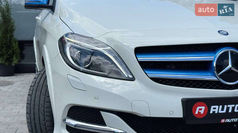 Хэтчбек Mercedes-Benz B-Class 2017 в Черновцах фото 3 Хэтчбек Mercedes-Benz B-Class 2017 в Черновцах