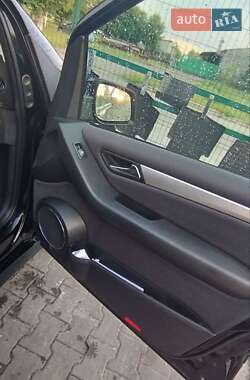 Хэтчбек Mercedes-Benz B-Class 2009 в 