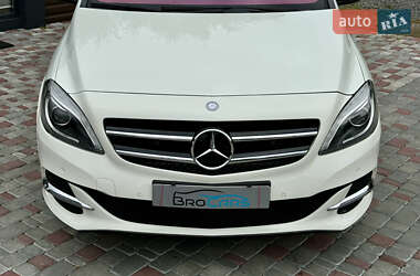 Хэтчбек Mercedes-Benz B-Class 2016 в 