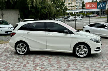 Хэтчбек Mercedes-Benz B-Class 2016 в 