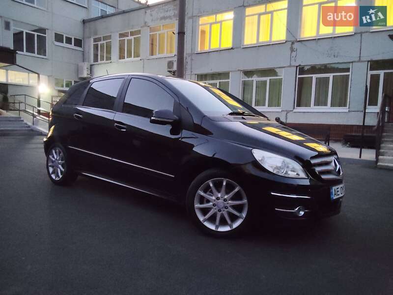 Хэтчбек Mercedes-Benz B-Class 2010 в Днепре