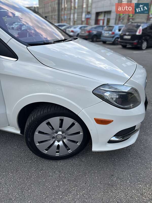 Хэтчбек Mercedes-Benz B-Class 2016 в Днепре