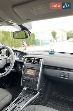 Хэтчбек Mercedes-Benz B-Class 2009 в 