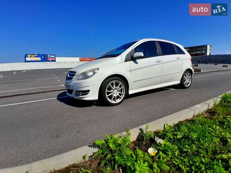 Mercedes-Benz B-Class 2009
