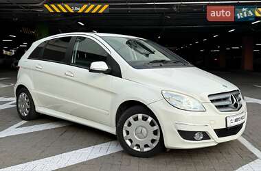 Хэтчбек Mercedes-Benz B-Class 2010 в Киеве