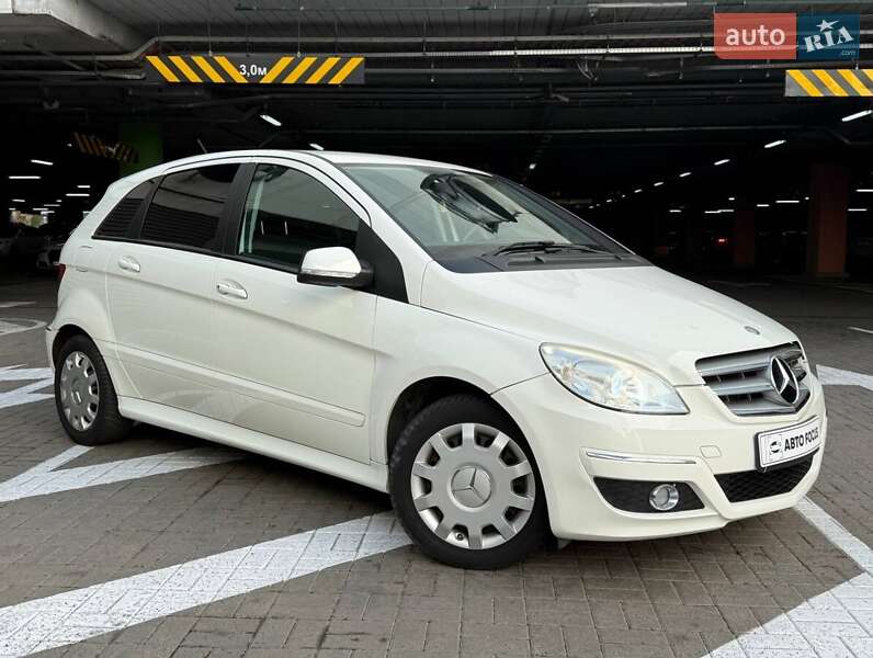 Mercedes-Benz B-Class 2010