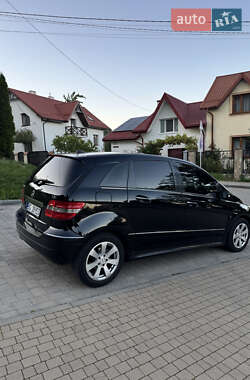 Хэтчбек Mercedes-Benz B-Class 2007 в 