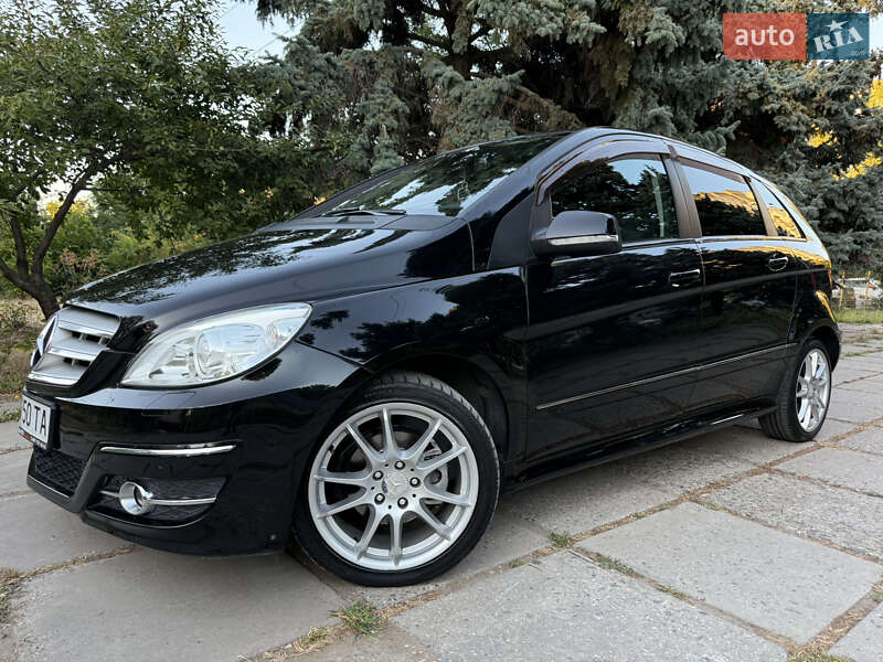 Хэтчбек Mercedes-Benz B-Class 2010 в Одессе фото 31 Хэтчбек Mercedes-Benz B-Class 2010 в Одессе