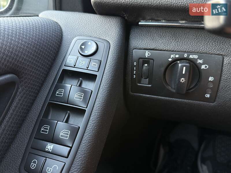 Хэтчбек Mercedes-Benz B-Class 2011 в Киеве