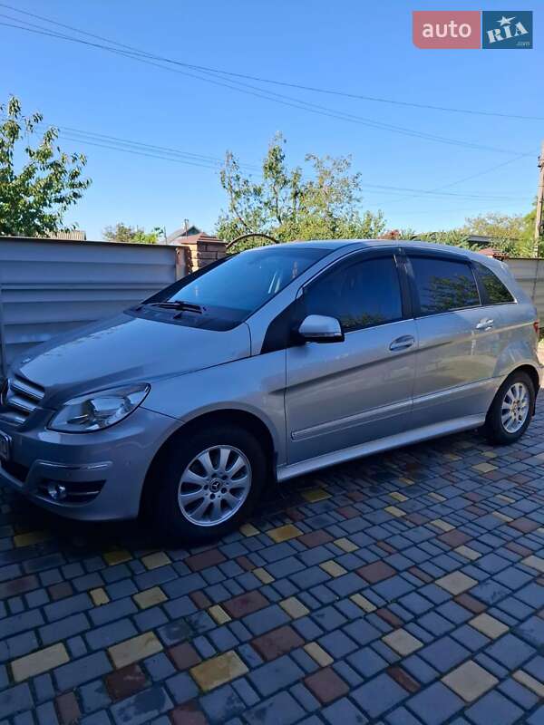 Хэтчбек Mercedes-Benz B-Class 2010 в Вапнярке