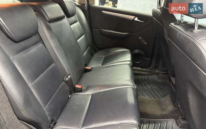 Хетчбек Mercedes-Benz B-Class 2010 в Чернівцях