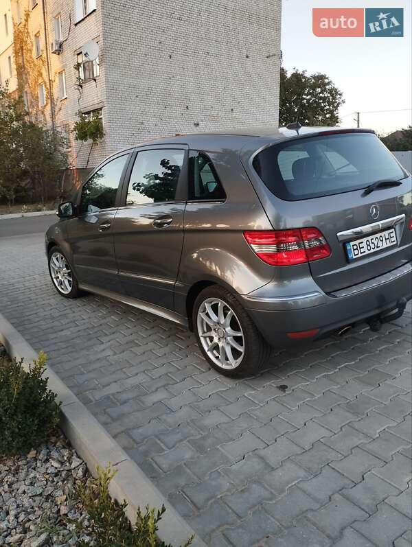 Хетчбек Mercedes-Benz B-Class 2010 в Миколаєві