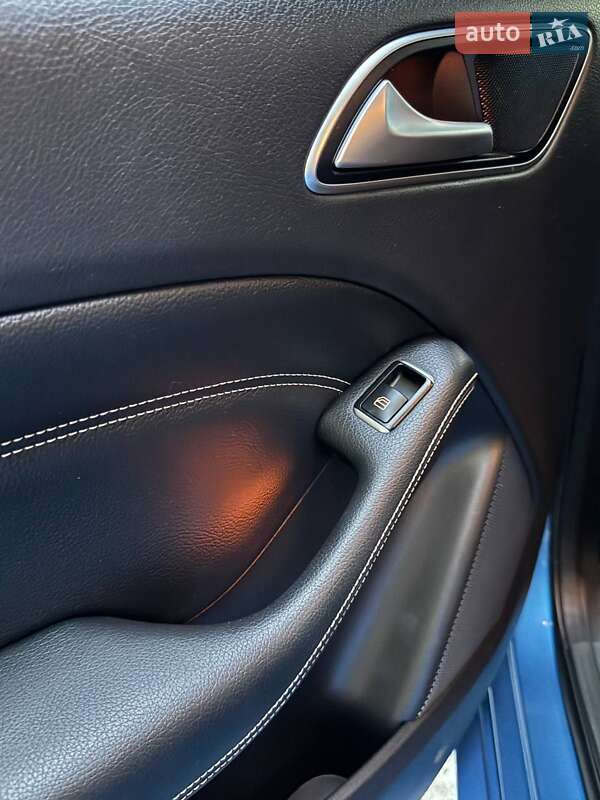 Хетчбек Mercedes-Benz B-Class 2015 в Дніпрі
